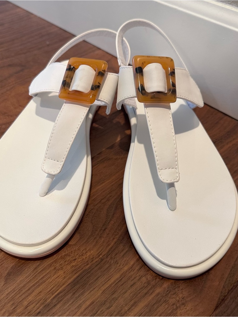 OluKai La'i T-Bar Comfort Sandals - Picture 4 of 9